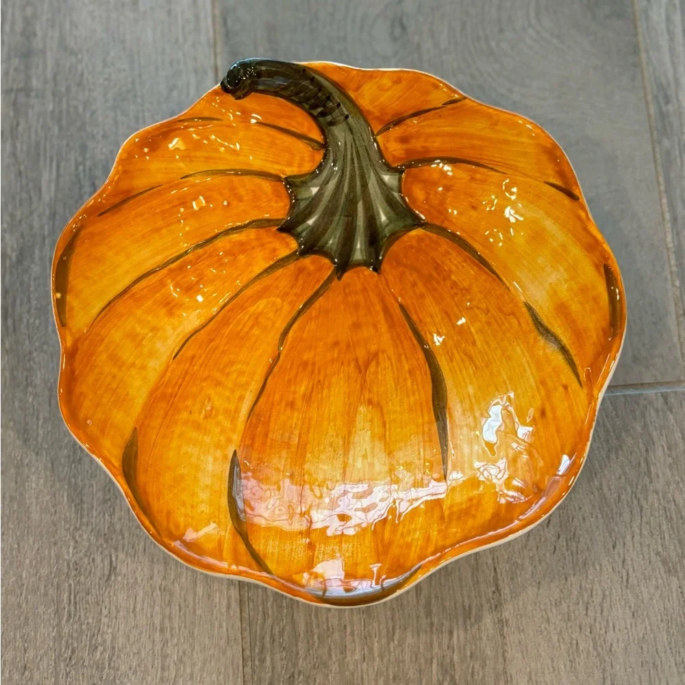 Williams Sonoma Orange Pumpkin Ceramic Dish and Metal Wreath Decor